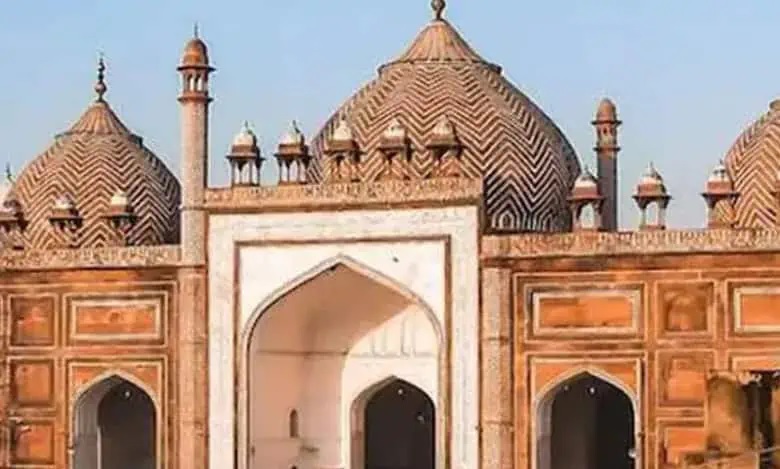 Agra court rejects Muslim side’s plea in case against Jama Masjid