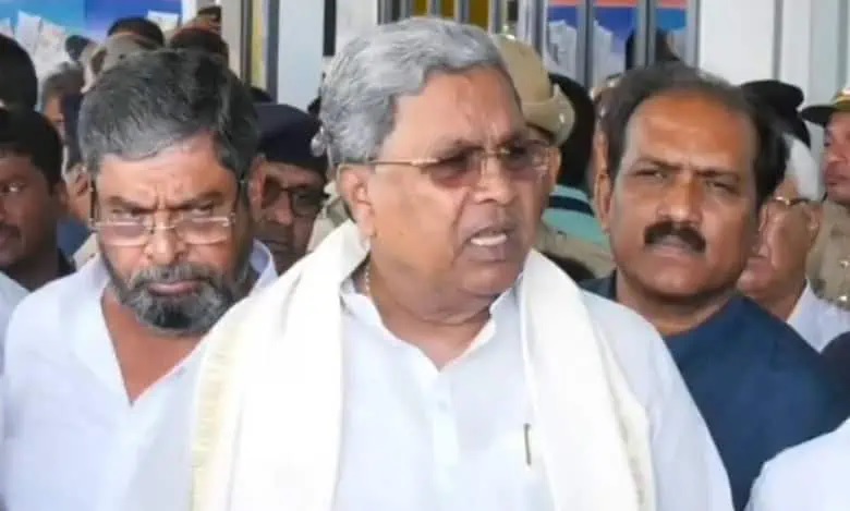 Waqf row: Notices not withdrawn out of fear of BJP, says Karnataka CM