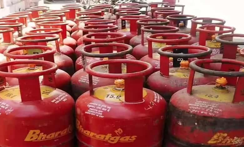No change in LPG refill timelines: Govt