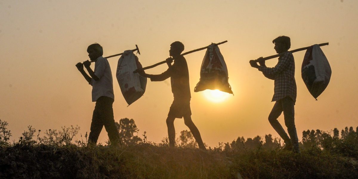 मई दिवस: हाशियाकरण झेलते मज़दूर कैसे करें नई चुनौतियों का सामना?