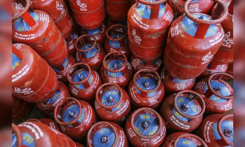 Commercial LPG price up Rs 42 per 19-kg cylinder; domestic rates unchanged