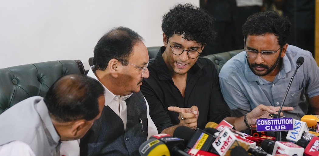 कॉकरोच जनता पार्टी ने प्रदर्शन ख़त्म करने की घोषणा की, कहा- सरकार ने हमारी मांगें मान ली