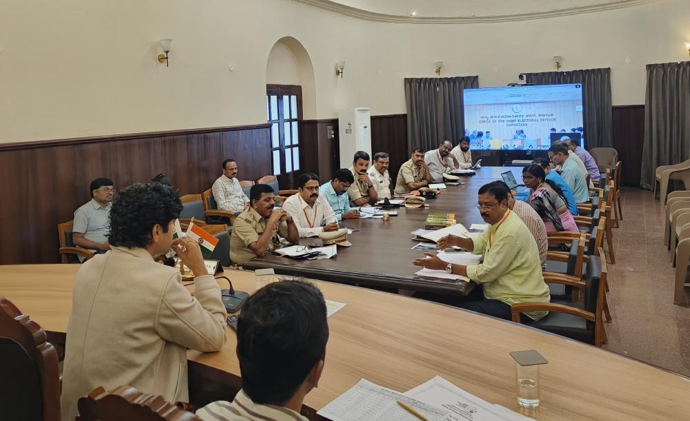 बेलगावी में ऑटो मीटर 15 दिनों में अनिवार्य, रैपिडो बाइक टैक्सी पर सख्त कार्रवाई; न्यूनतम किराया ₹37 तय