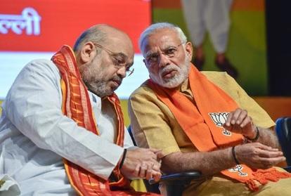 ख़बरों के आगे-पीछे: चंदा चोरी और छात्र आंदोलन, बीजेपी बैकफुट पर