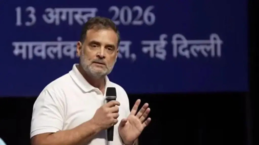 सरकार अरुणाचल में चीनी गतिविधियों की ख़बरों को दबाने की कोशिश कर रही है: राहुल गांधी